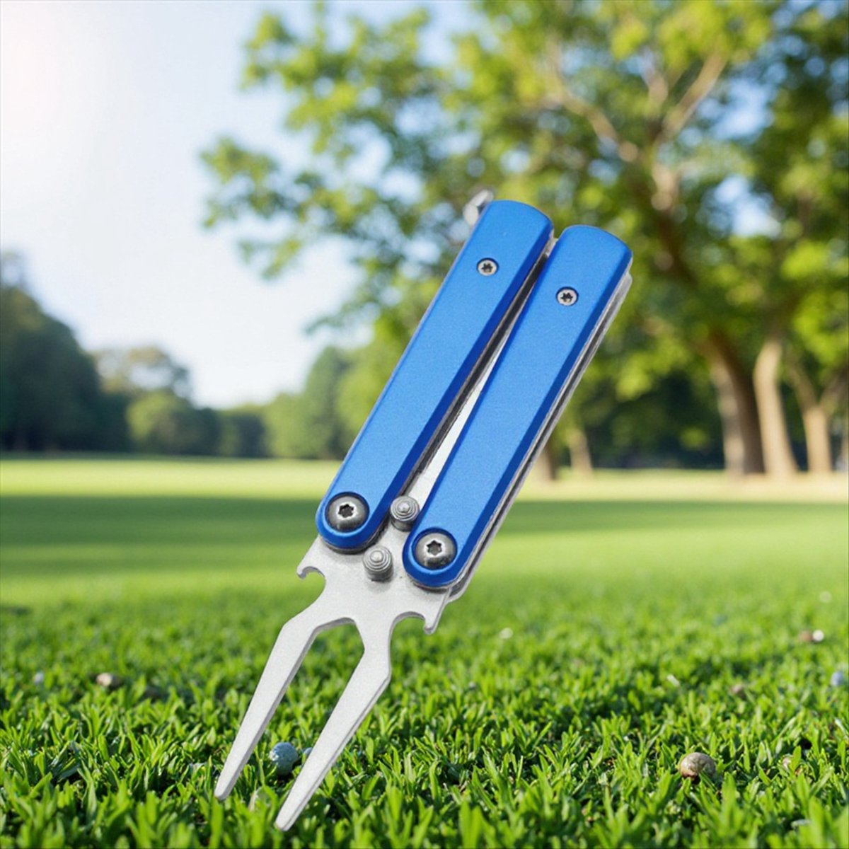 Divot Repair Tool - T34C เครื่องมือซ่อมแซมสนามกอล์ฟแบบพับได้, เครื่องมือซ่อมแซมสนามกอล์ฟแบบโลหะพร้อมที่เปิดขวด, ของขวัญสำหรับสนามกอล์ฟ สีแดง